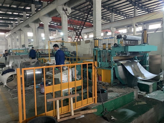 A espessura 4mm galvanizou a bobina de aço que corta o equipamento do aço carbono
