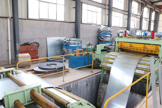 Máquina de corte de aço da tira da lâmina Cr12 com a bobina OD até 1500mm da dureza HRC58-62