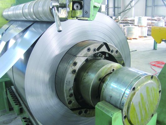 máquina de corte de aço da bobina de 1300mm, precisão de alta velocidade que corta a linha