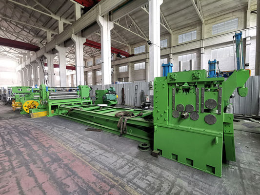 Único spee alto da máquina de corte de Hydrualic Decoiler do braço para o tipo de aço da luz da bobina 8000kg e usado para fazer a tubulação