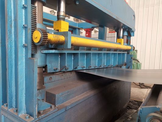Ma-12×2000 que nivela o corte da chapa metálica de 4mm à máquina do comprimento