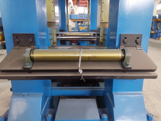 Espessura de aço 1.6-2.0mm do produto acabado do moinho de laminação do processo em tandem